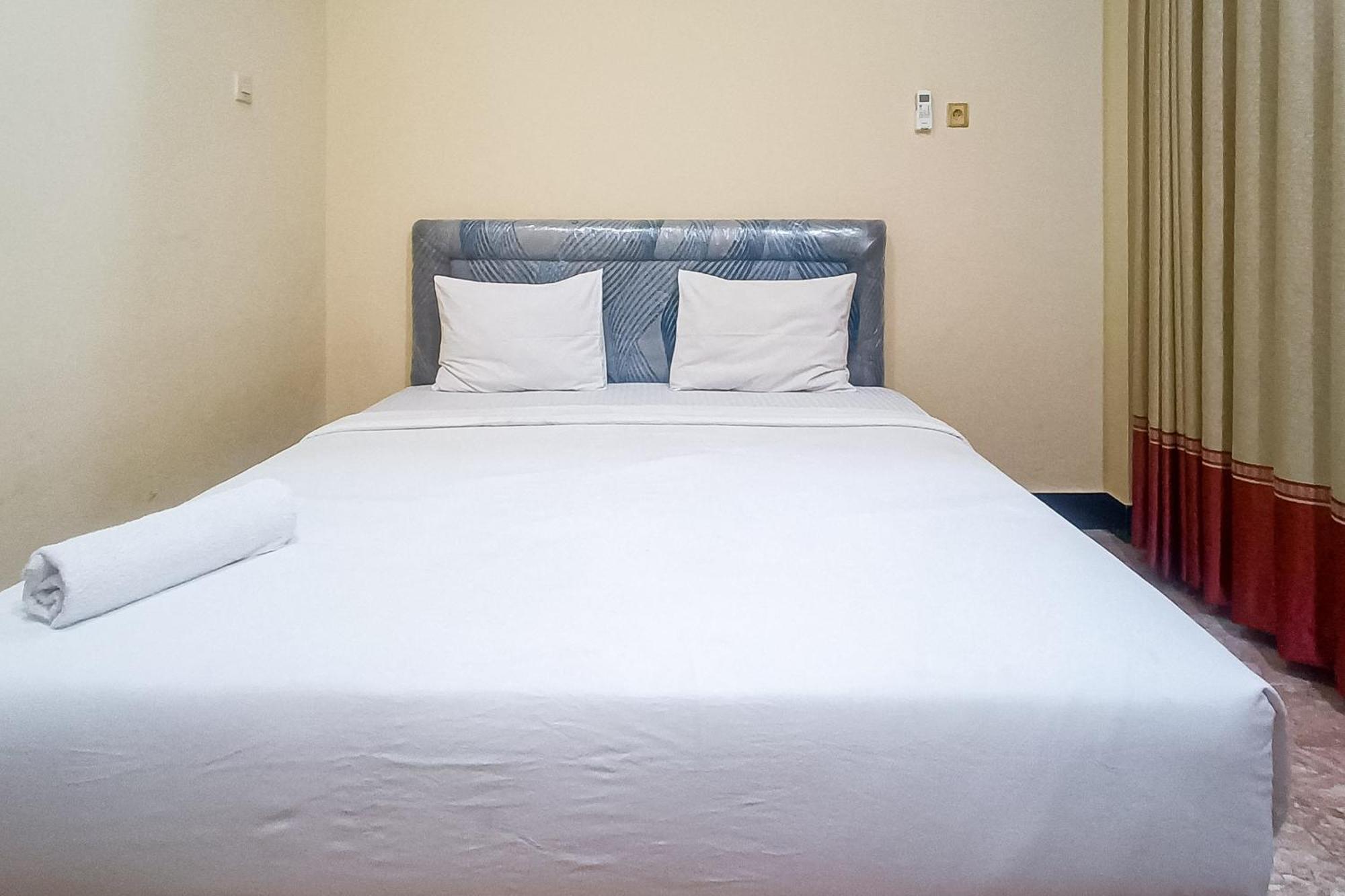 Reddoorz At Senaz Guesthouse Матарам Екстериор снимка