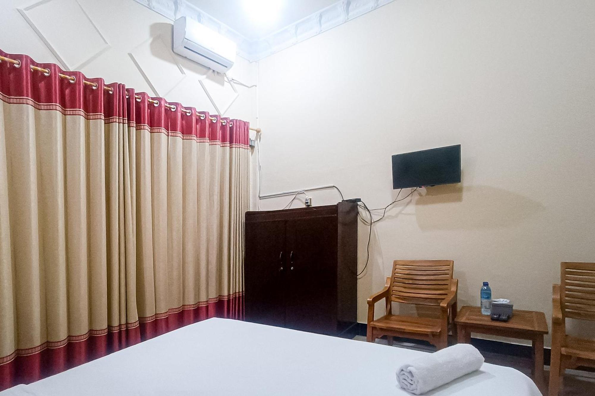 Reddoorz At Senaz Guesthouse Матарам Екстериор снимка